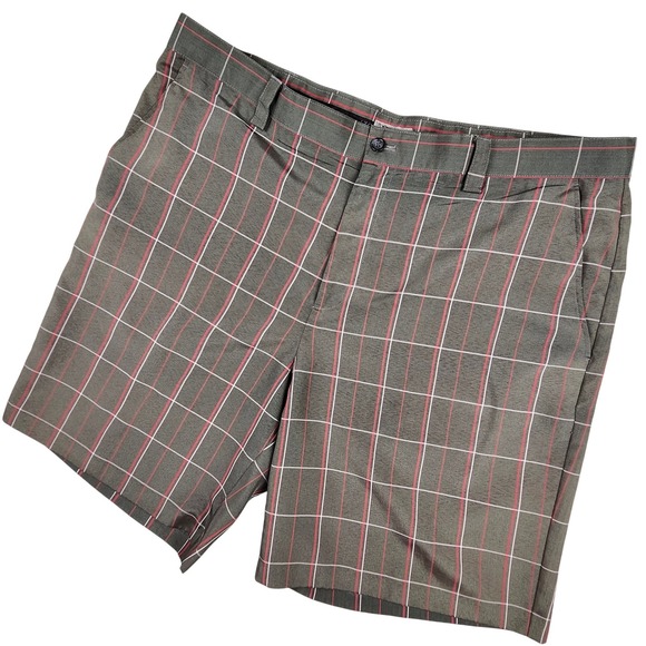 Izod Other - IZOD XFG Shorts Mens 40 Green Plaid Golf Performance Flat Front Bermuda Chinos‎